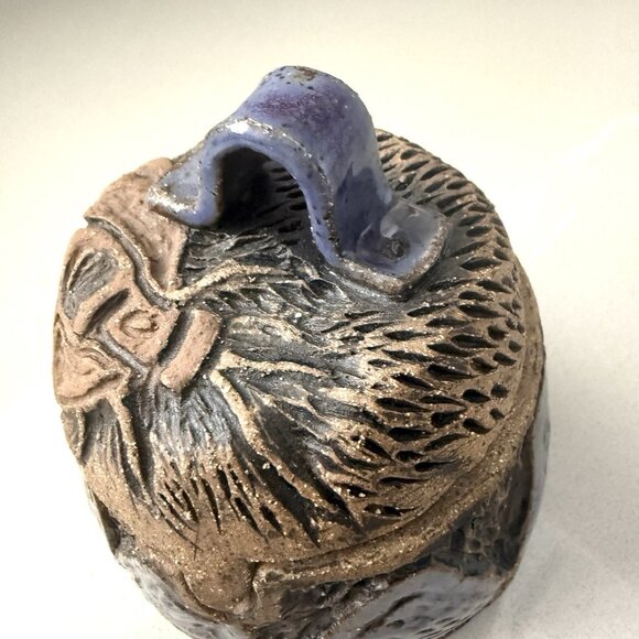 Studio Art Pottery Sugar Bowl Hand-Carved Relief Floral Detail Primitive Signed - Picture 4 of 9